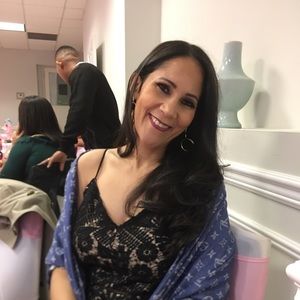 Meet your Posher, Ana